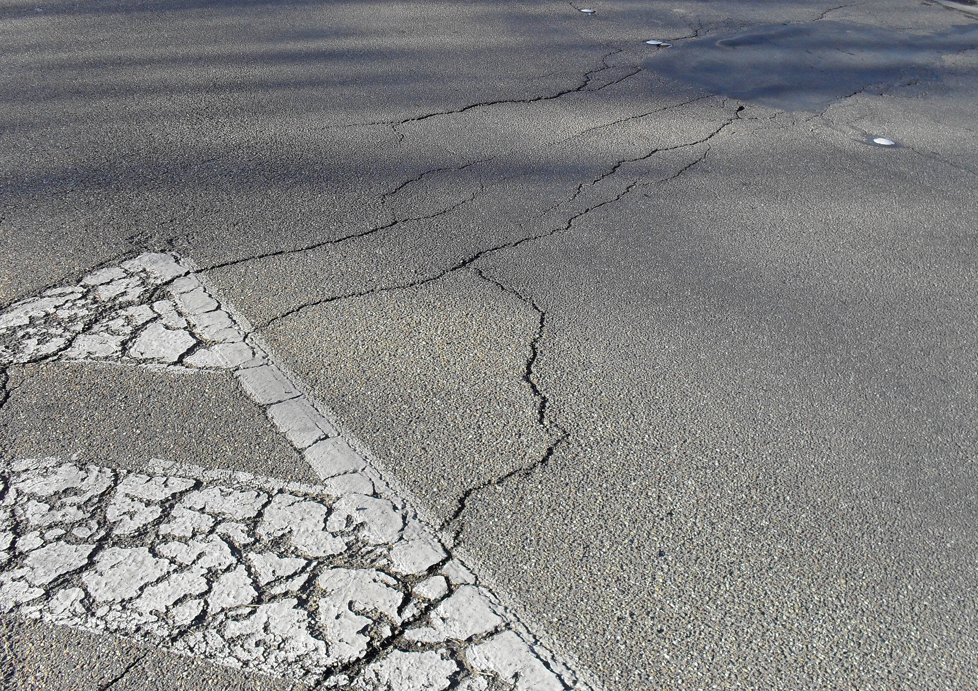 seeking-a-repair-and-prevention-method-for-localised-asphalt-surfacing